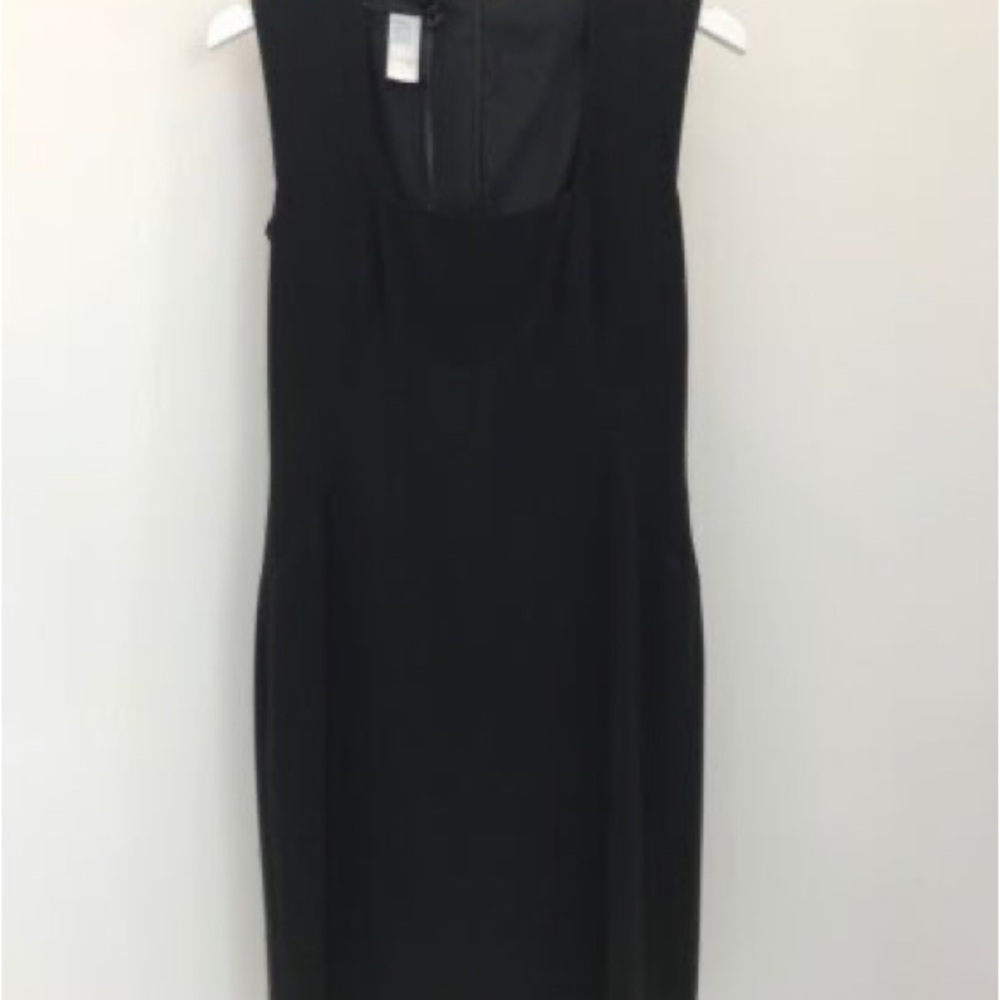 Les copains women’s black sleeve u neck dress